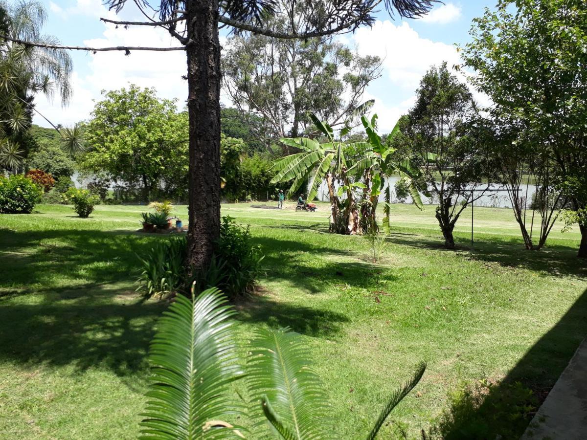 Casa Vista Lago Vitoria Regia Holambra Eksteriør billede